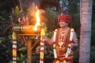 http://nithyananda.org/sites/default/files/photo-gallery/2015-11nov-25th-nithyananda-diary_IMG_4578_blr-adheenam-nithyanandeshwara-brahmotsavam-evening-karthigai-deepam-temple-swamiji.JPG