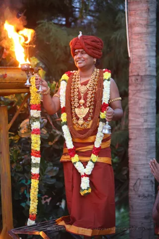 http://nithyananda.org/sites/default/files/photo-gallery/2015-11nov-25th-nithyananda-diary_IMG_4585_blr-adheenam-nithyanandeshwara-brahmotsavam-evening-karthigai-deepam-temple-swamiji.JPG