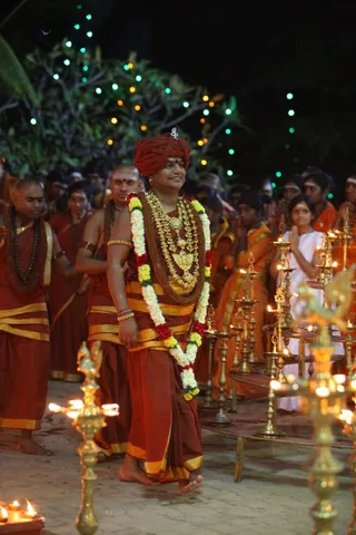 http://nithyananda.org/sites/default/files/photo-gallery/2015-11nov-25th-nithyananda-diary_IMG_4668_blr-adheenam-nithyanandeshwara-brahmotsavam-evening-karthigai-deepam-temple-swamiji.JPG