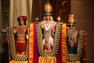 http://nithyananda.org/sites/default/files/photo-gallery/2015-12dec-10th-nithyananda-diary_IMG_3116_phuket-nithyanandoham-1008-QnA-deities.JPG