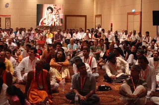 http://nithyananda.org/sites/default/files/photo-gallery/2015-12dec-10th-nithyananda-diary_IMG_3135_phuket-nithyanandoham-1008-QnA-crowd-participants.JPG