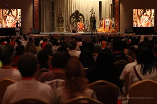 http://nithyananda.org/sites/default/files/photo-gallery/2015-12dec-10th-nithyananda-diary_IMG_3409_phuket-nithyanandoham-1008-QnA-swamiji.JPG