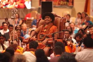 http://nithyananda.org/sites/default/files/photo-gallery/2015-12dec-10th-nithyananda-diary_IMG_3868_phuket-mandala-darshan.JPG