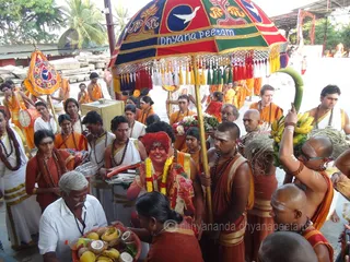 http://nithyananda.org/sites/default/files/photo-gallery/2015-12dec-24th-nithyananda-diary_DSC00044_bidadi-nithyananda-brahmotsava-jayanthi-temple-prasad-tiruvannamalai-nithyanandeshwari-temple.JPG