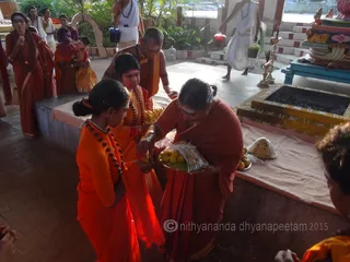 http://nithyananda.org/sites/default/files/photo-gallery/2015-12dec-24th-nithyananda-diary_DSC00128_bidadi-nithyananda-brahmotsava-jayanthi-temple-prasad-tiruvannamalai-nithyanandeshwari-temple.JPG