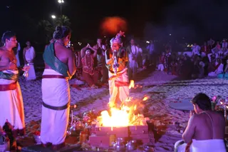 http://nithyananda.org/sites/default/files/photo-gallery/2015-12dec-24th-nithyananda-diary_IMG_0044_phuket-nithyanandoham-1008-samaya-deeksha-homa-swamiji.JPG