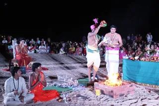 http://nithyananda.org/sites/default/files/photo-gallery/2015-12dec-25th-nithyananda-diary_IMG_0492_phuket-nithyanandoham-1008-rudra-homa-snapana-abhishekam-swamiji.JPG