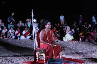 http://nithyananda.org/sites/default/files/photo-gallery/2015-12dec-25th-nithyananda-diary_IMG_0509_phuket-nithyanandoham-1008-rudra-homa-snapana-abhishekam-swamiji.JPG