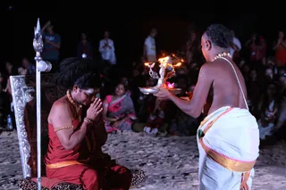 http://nithyananda.org/sites/default/files/photo-gallery/2015-12dec-25th-nithyananda-diary_IMG_0631_phuket-nithyanandoham-1008-rudra-homa-snapana-abhishekam-swamiji.JPG