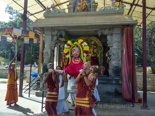 http://nithyananda.org/sites/default/files/photo-gallery/2015-12dec-26th-nithyananda-diary_IMG_20151226_132955_HDR_bidadi-nithyananda-jayanthi-brahmotsavam-aarudra-darshan-temple.jpg