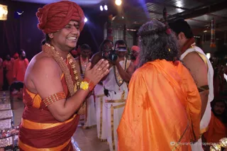 http://nithyananda.org/sites/default/files/photo-gallery/2015-14sep-08th_nithyanda-diary_IMG_6956_nasik-bandara-ananda-akkata-swamiji.JPG