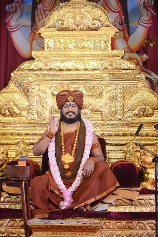 http://nithyananda.org/sites/default/files/photo-gallery/2016-10oct-25th-nithyananda-diary_DSC_8522_bengaluru-aadheenam-nithya-satsang-swamiji.jpg