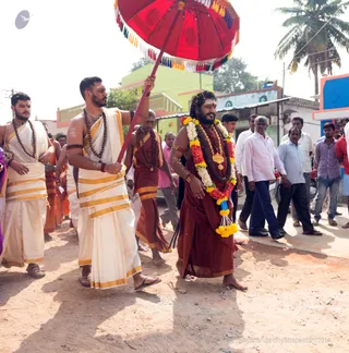 http://nithyananda.org/sites/default/files/photo-gallery/2016-11nov-18th-nithyananda-diary_DSC_8205_bengaluru-aadheenam-localvillage-groundbreaking-ceremony-swamiji.jpg
