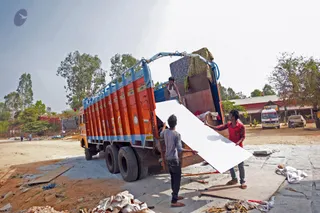 http://nithyananda.org/sites/default/files/photo-gallery/2016-11nov-18th-nithyananda-diary_DSC_8362_bengaluru-aadheenam-sadashivoham-construction-preparations.jpg