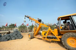 http://nithyananda.org/sites/default/files/photo-gallery/2016-11nov-18th-nithyananda-diary_DSC_8364_bengaluru-aadheenam-sadashivoham-construction-preparations.jpg