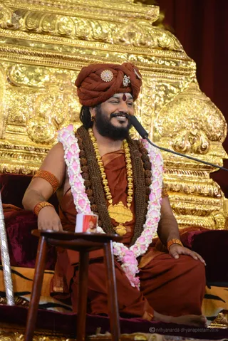 http://nithyananda.org/sites/default/files/photo-gallery/2016-11nov-2nd-nithyananda-diary_DSC_2944_bengaluru-aadheenam-nithya-satsang-swamiji.jpg