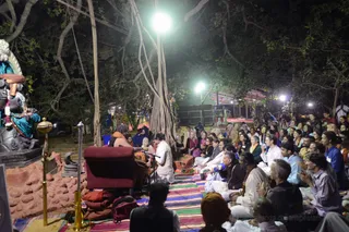 http://nithyananda.org/sites/default/files/photo-gallery/2016-11nov-30th-nithyananda-diary_DSC_0589_bengaluru-aadheenam-sadashivoham-day0-banyan-session-swamiji.jpg