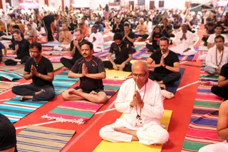 http://nithyananda.org/sites/default/files/photo-gallery/2016-12dec-10th-nithyananda-diary_G28A8336_bengaluru-aadheenam-sadashivoham-day10-nithya-yoga.jpg