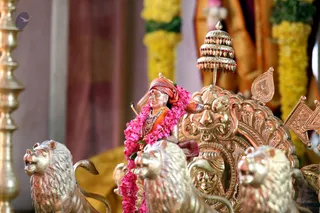 http://nithyananda.org/sites/default/files/photo-gallery/2016-12dec-10th-nithyananda-diary_IMGL2925_bengaluru-aadheenam-sadashivoham-day10-temple-alankar.jpg