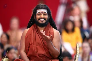 http://nithyananda.org/sites/default/files/photo-gallery/2016-12dec-11th-nithyananda-diary_4H7A9221_bengaluru-aadheenam-sadashivoham-day11-mandala-manifesting-swamiji.jpg