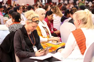 http://nithyananda.org/sites/default/files/photo-gallery/2016-12dec-11th-nithyananda-diary_G28A9193_bengaluru-aadheenam-sadashivoham-day11-mandala-manifesting-swamiji.jpg