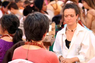 http://nithyananda.org/sites/default/files/photo-gallery/2016-12dec-11th-nithyananda-diary_G28A9198_bengaluru-aadheenam-sadashivoham-day11-mandala-manifesting-swamiji.jpg