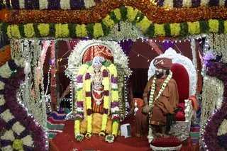 https://nithyananda.org/sites/default/files/photo-gallery/2016-12dec-14th-nithyananda-diary_IMG_7062_bengaluru-aadheenam-sadashivoham-day14-theppam-swamiji.jpg?1481850818