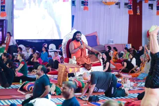 https://nithyananda.org/sites/default/files/photo-gallery/2016-12dec-14th-nithyananda-diary_Yoga%20Session%20%2825%20of%2027%29_bengaluru-aadheenam-sadashivoham-day14-nithya-yoga-withswamiji-swamiji.jpg?1481764822