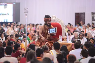 http://nithyananda.org/sites/default/files/photo-gallery/2016-12dec-20th-nithyananda-diary_DSC_1853_bengaluru-aadheenam-sadashivoham-day20-5aspects-sadashiva-swamiji.jpg