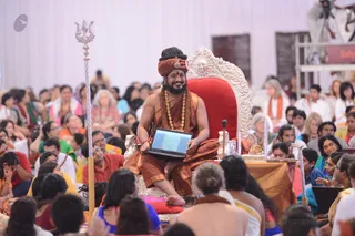 http://nithyananda.org/sites/default/files/photo-gallery/2016-12dec-20th-nithyananda-diary_DSC_1868_bengaluru-aadheenam-sadashivoham-day20-5aspects-sadashiva-swamiji.jpg