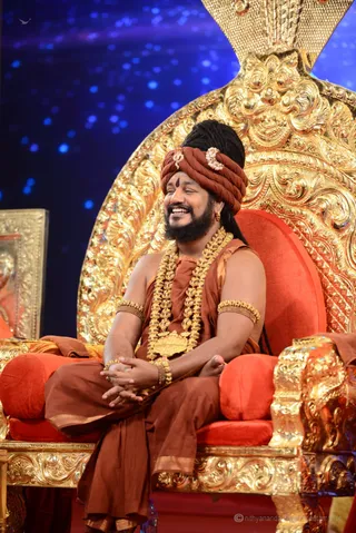 http://nithyananda.org/sites/default/files/photo-gallery/2016-12dec-21st-nithyananda-diary_DSC_2362_bengaluru-aadheenam-sadashivoham-day21-glimpses-vips-panch-mahamandaleshwaras-swamiji.jpg