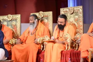 http://nithyananda.org/sites/default/files/photo-gallery/2016-12dec-21st-nithyananda-diary_DSC_2373_bengaluru-aadheenam-sadashivoham-day21-glimpses-vips-panch-mahamandaleshwaras-mpdemo.jpg