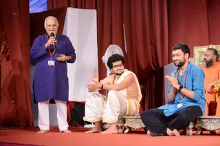 These brothers claim they are "militant Hindus" since childhood and are completely reverent and in awe speaking about His Holiness and thier experiences during Sadashivoham.