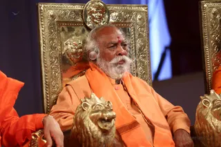 http://nithyananda.org/sites/default/files/photo-gallery/2016-12dec-21st-nithyananda-diary_IMGL4405_bengaluru-aadheenam-sadashivoham-day21-glimpses-vips-panch-mahamandaleshwaras.jpg