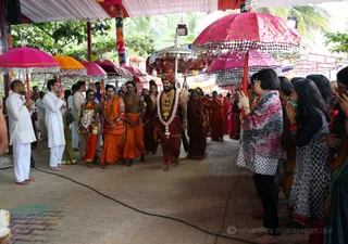 http://nithyananda.org/sites/default/files/photo-gallery/2016-12dec-3rd-nithyananda-diary_IMGL3151_bengaluru-aadheenam-sadashivoham-day3-dvajarohanam-temple-swamiji.jpg