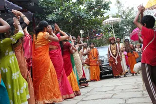 Sankirtan, traditional dancing, is performed by all the Sadashivoham 2016 participants and devotees.