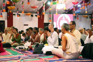 http://nithyananda.org/sites/default/files/photo-gallery/2016-12dec-3rd-nithyananda-diary_IMGL3829_bengaluru-aadheenam-sadashivoham-day3-manifesting-shakis-yoga-session.jpg