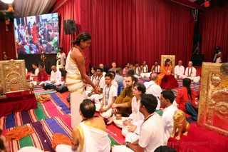 http://nithyananda.org/sites/default/files/photo-gallery/2016-12dec-3rd-nithyananda-diary_IMGL3842_bengaluru-aadheenam-sadashivoham-day3-manifesting-shakis-yoga-session.jpg