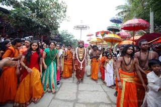 http://nithyananda.org/sites/default/files/photo-gallery/2016-12dec-3rd-nithyananda-diary_IMG_2832_bengaluru-aadheenam-sadashivoham-day3-procession-to-vaidya-sarovar-swamiji.jpg