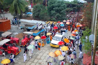 http://nithyananda.org/sites/default/files/photo-gallery/2016-12dec-3rd-nithyananda-diary_IMG_2845_bengaluru-aadheenam-sadashivoham-day3-procession-to-vaidya-sarovar-swamiji.jpg