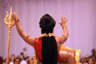 Afternoon Shivoham Process in the Mandala - The Avatar raised the Kundalini energy of over 1000 people within seconds!