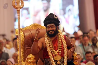 http://nithyananda.org/sites/default/files/photo-gallery/2016-12dec-5th-nithyananda-diary_4H7A4042_bengaluru-aadheenam-sadashivoham-day5-mandala-process-swamiji.jpg