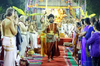 http://nithyananda.org/sites/default/files/photo-gallery/2016-12dec-5th-nithyananda-diary_4H7A4610_bengaluru-aadheenam-sadashivoham-day5-temple-vishesha-gayatri-atma-linga-swamiji.jpg