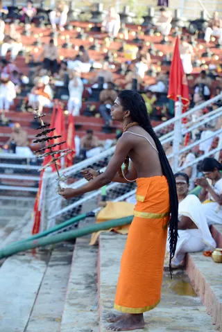 http://nithyananda.org/sites/default/files/photo-gallery/2016-12dec-5th-nithyananda-diary_DSC_2028_bengaluru-aadheenam-sadashivoham-day5-rudrabhishekam.jpg