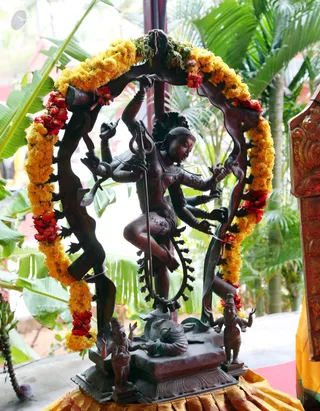 http://nithyananda.org/sites/default/files/photo-gallery/2016-12dec-5th-nithyananda-diary_IMGL6299_bengaluru-aadheenam-sadashivoham-day5-nithyanandeshwara-temple.jpg