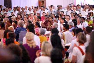 http://nithyananda.org/sites/default/files/photo-gallery/2016-12dec-5th-nithyananda-diary_IMG_5040_bengaluru-aadheenam-sadashivoham-day5-mandala-process-swamiji.jpg