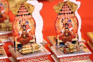 http://nithyananda.org/sites/default/files/photo-gallery/2016-12dec-6th-nithyananda-diary_4H7A4944_bengaluru-aadheenam-sadashivoham-day6-mandala-process-swamiji.jpg