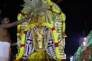 http://nithyananda.org/sites/default/files/photo-gallery/2016-12dec-6th-nithyananda-diary_4H7A5244_bengaluru-aadheenam-sadashivoham-day6-night-procession.jpg