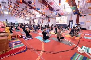 http://nithyananda.org/sites/default/files/photo-gallery/2016-12dec-6th-nithyananda-diary_DSC_2214_bengaluru-aadheenam-sadashivoham-day6-nithya-yoga.jpg