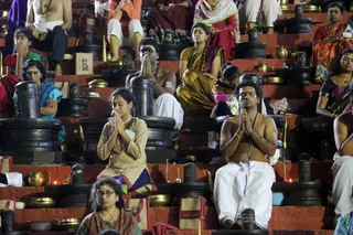 http://nithyananda.org/sites/default/files/photo-gallery/2016-12dec-6th-nithyananda-diary_G28A4690_bengaluru-aadheenam-sadashivoham-day6-evening-rudrabhishekam-swamiji.jpg